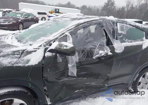 2017 Honda Hr-V Lx z USA, uszkodzony, nr VIN 3CZRU6H31HM708273